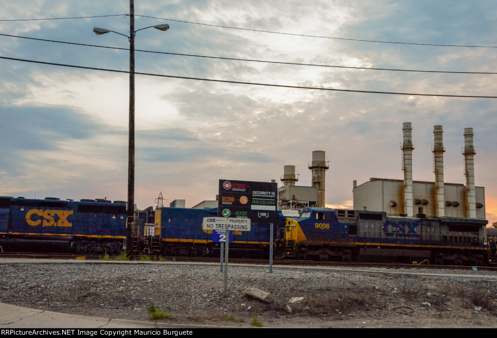 CSX C40-9W Locomotive in the yard